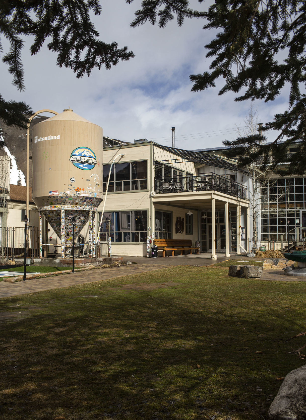 Snake River Brewing